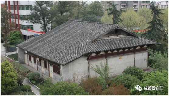 胃胀打嗝是什么因素导致的