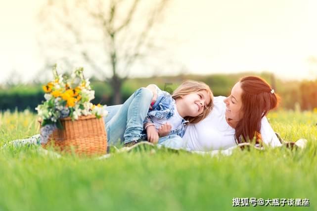 孕期有的人吐得稀里哗啦，有的人却完全没事？看完你就明白了